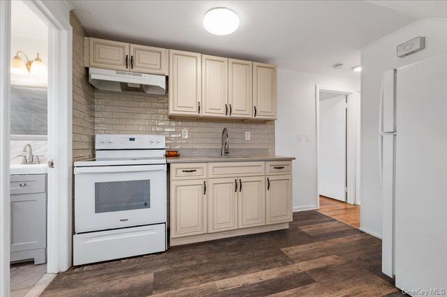 68 Shipherd Avenue, Lynbrook, NY 11563