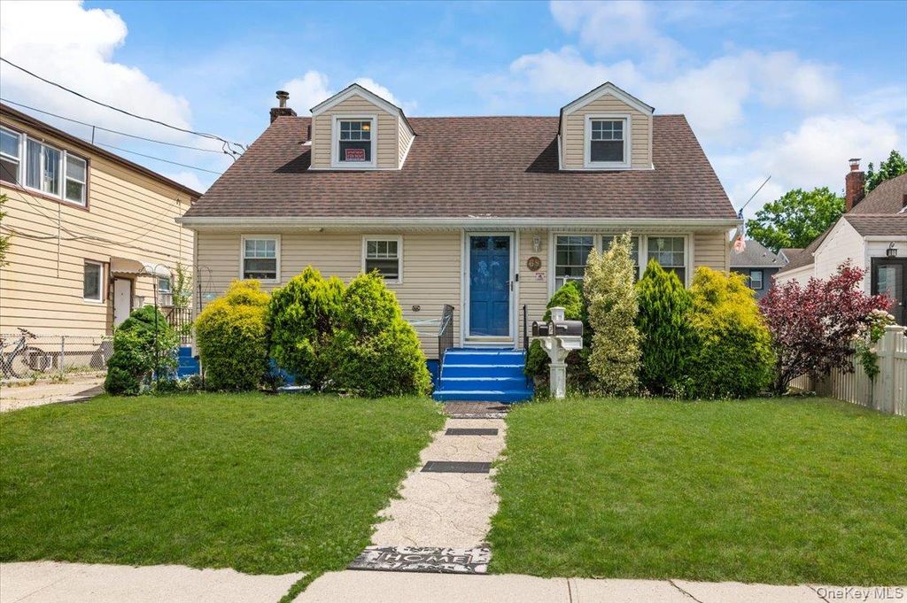 68 Shipherd Avenue, Lynbrook, NY 11563