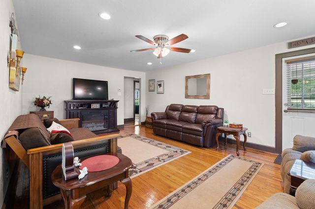 9936 Fm 1902, Crowley, TX 76036