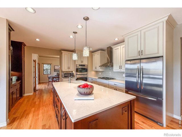 1183 Twin Peaks Circle, Longmont, CO 80503