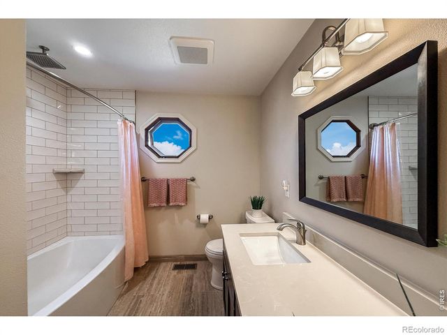 1183 Twin Peaks Circle, Longmont, CO 80503