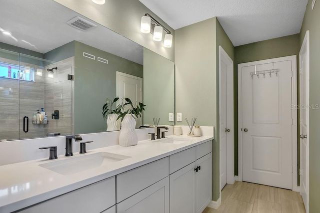 1545 LEAF LANE, Kissimmee, FL 34744