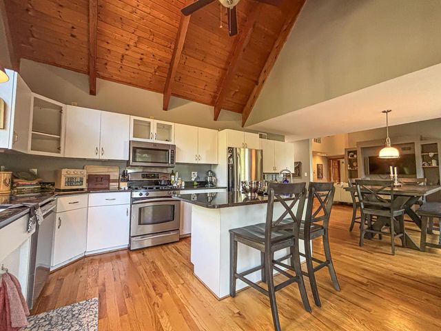 W7844 Crestview DRIVE, Whitewater, WI 53190