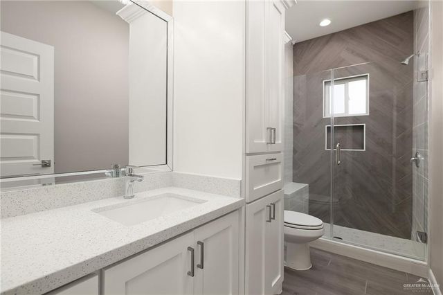 2610 Dichoso Avenue, Donna, TX 78537