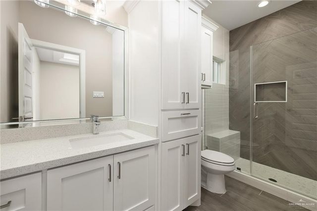 2610 Dichoso Avenue, Donna, TX 78537