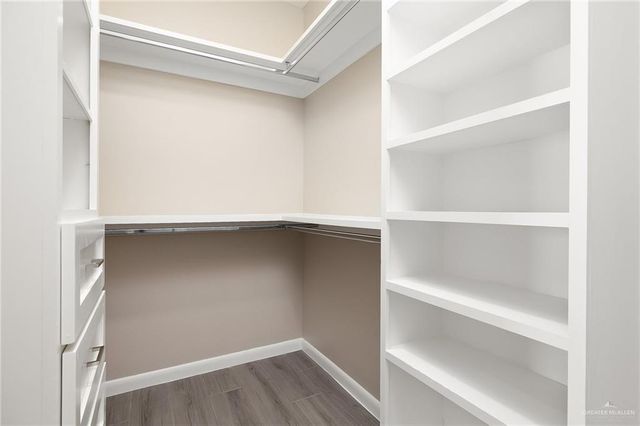 2610 Dichoso Avenue, Donna, TX 78537