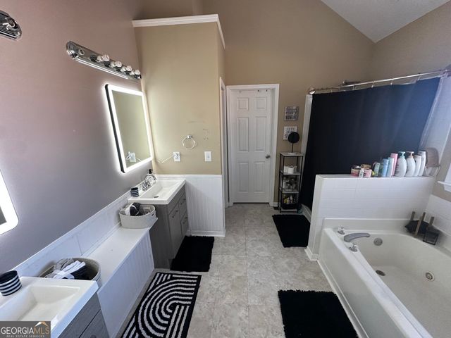 405 Caxton Court SW, South Fulton, GA 30331