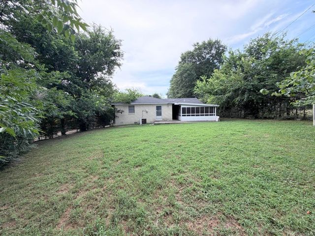 6900 Bluebird Drive, Little Rock, AR 72205