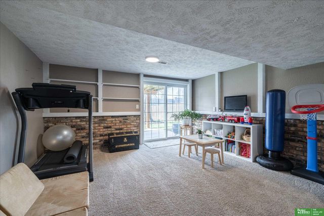 14861 Polk Street, Omaha, NE 68137