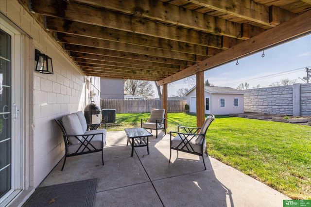 14861 Polk Street, Omaha, NE 68137