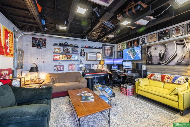 14861 Polk Street, Omaha, NE 68137