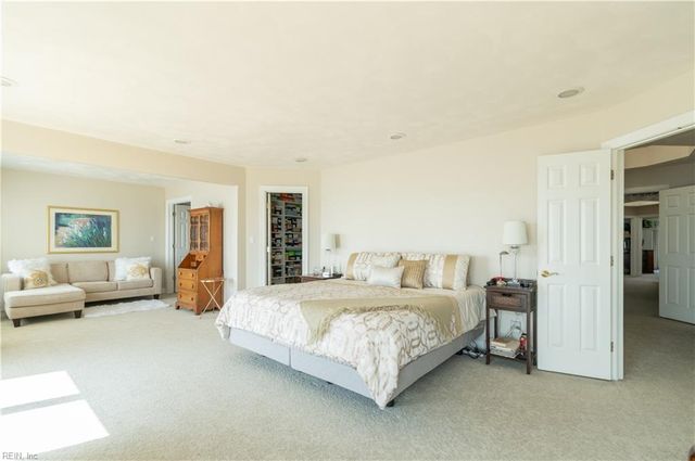 36 Bay Front PL, Hampton, VA 23664