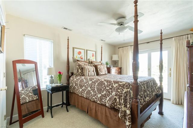 36 Bay Front PL, Hampton, VA 23664