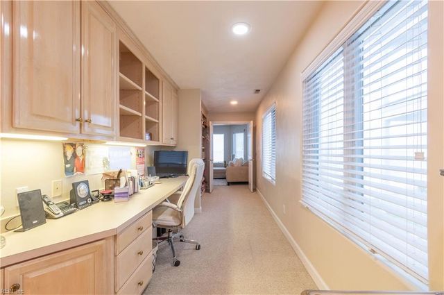 36 Bay Front PL, Hampton, VA 23664