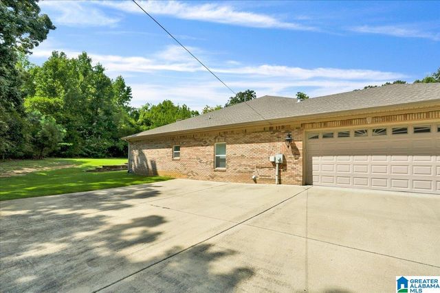 1748 SHANNON ROAD, Bessemer, AL 35022