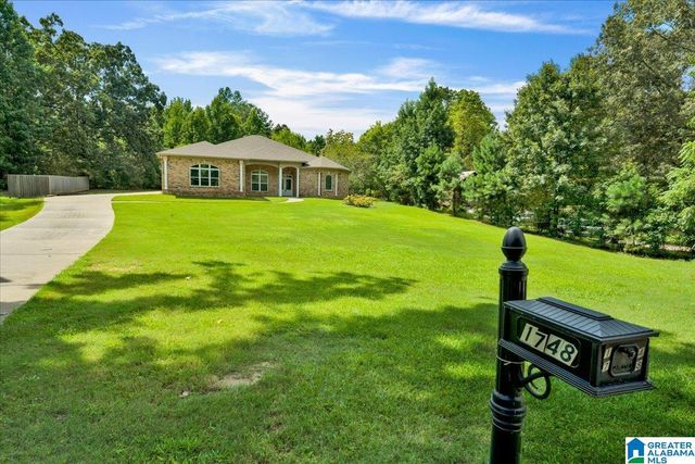 1748 SHANNON ROAD, Bessemer, AL 35022