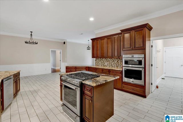 1748 SHANNON ROAD, Bessemer, AL 35022