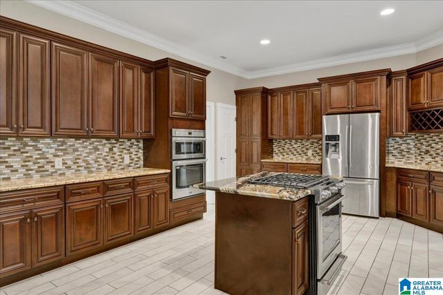 1748 SHANNON ROAD, Bessemer, AL 35022