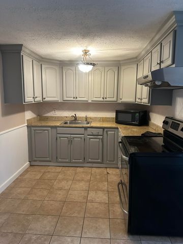 428 Main Street APT 1-11, West Dennis, MA 02670
