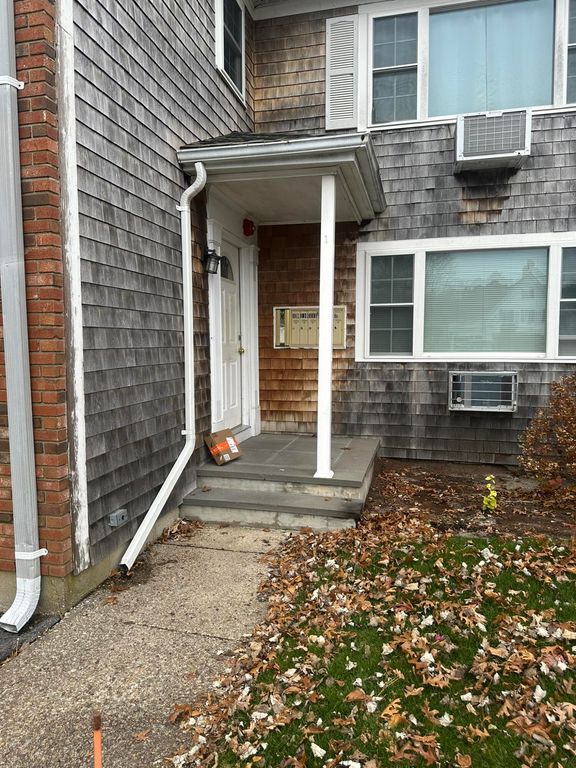 428 Main Street APT 1-11, West Dennis, MA 02670