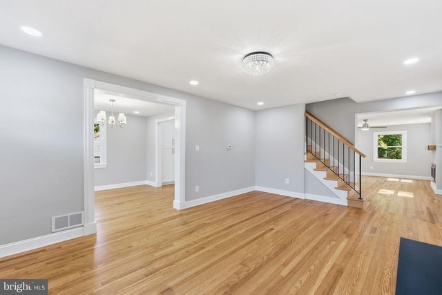 4963 34TH ST N, Arlington, VA 22207
