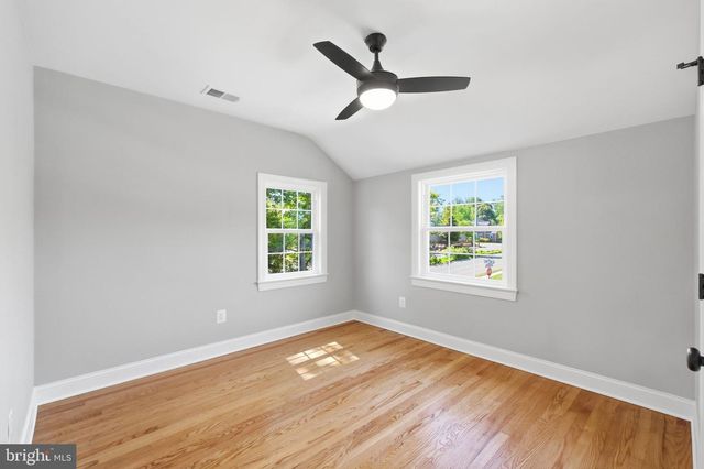 4963 34TH ST N, Arlington, VA 22207