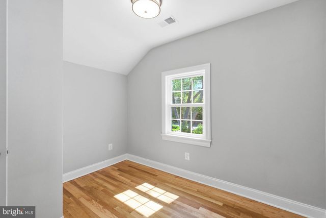 4963 34TH ST N, Arlington, VA 22207