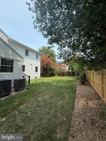 4963 34TH ST N, Arlington, VA 22207