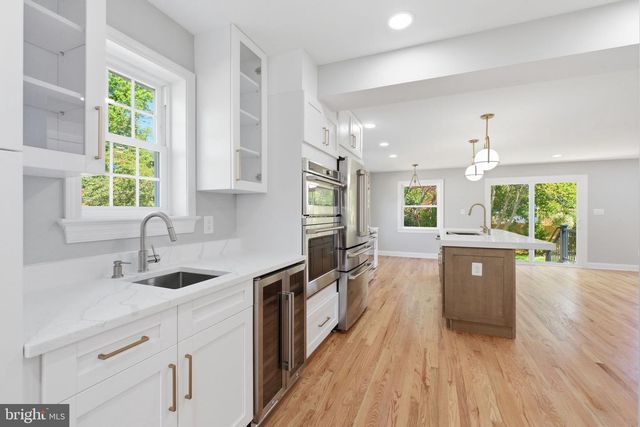 4963 34TH ST N, Arlington, VA 22207