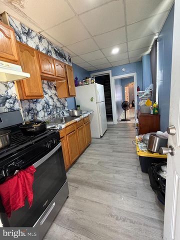 324 SPRING GARDEN ST, Reading, PA 19602