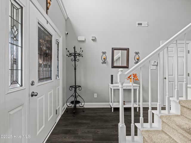 907 Stagecoach Drive, Jacksonville, NC 28546