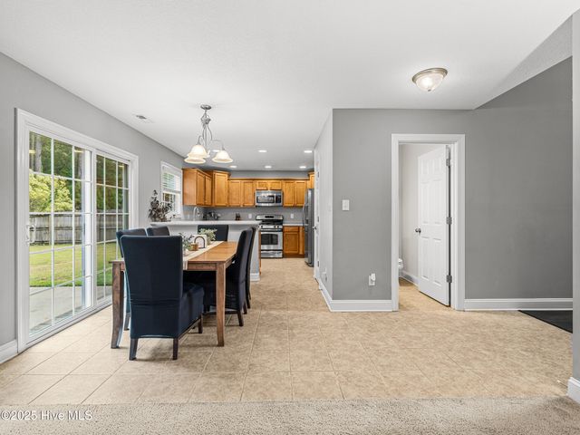 907 Stagecoach Drive, Jacksonville, NC 28546
