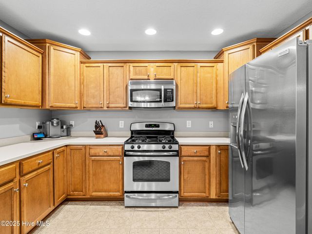 907 Stagecoach Drive, Jacksonville, NC 28546