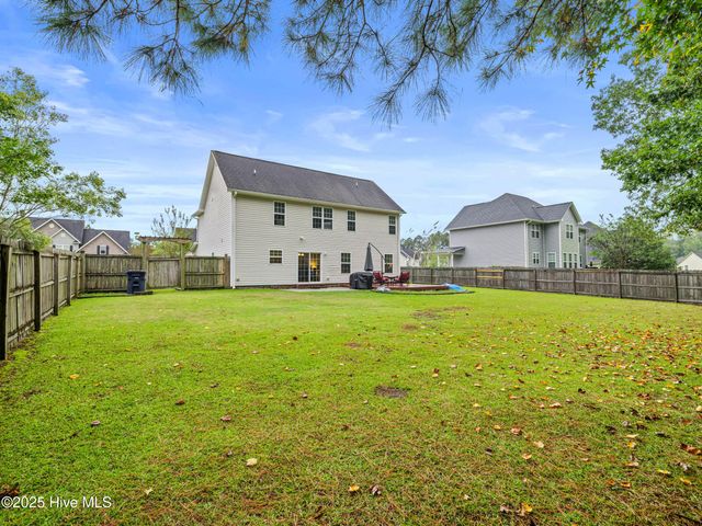 907 Stagecoach Drive, Jacksonville, NC 28546