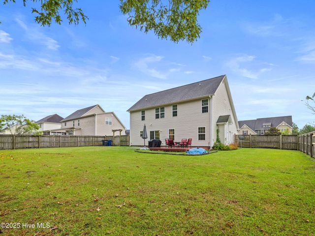 907 Stagecoach Drive, Jacksonville, NC 28546