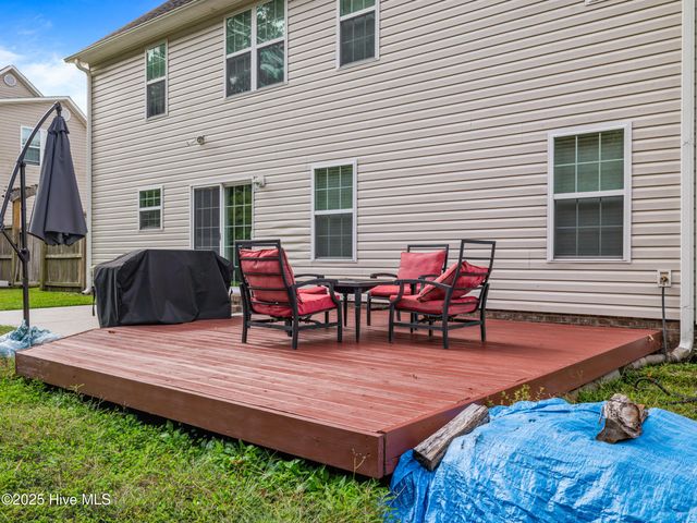 907 Stagecoach Drive, Jacksonville, NC 28546