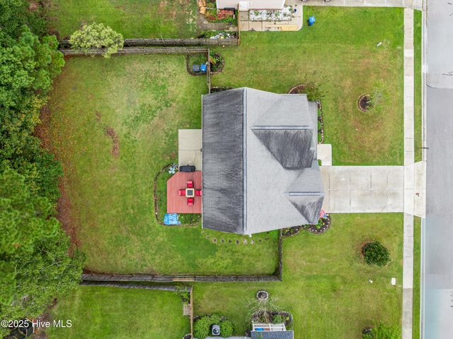 907 Stagecoach Drive, Jacksonville, NC 28546