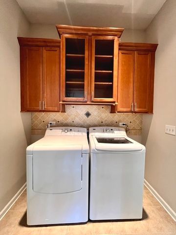 1179 kingsley Lane, Aurora, IL 60505
