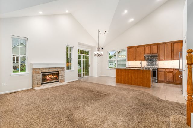 1179 kingsley Lane, Aurora, IL 60505