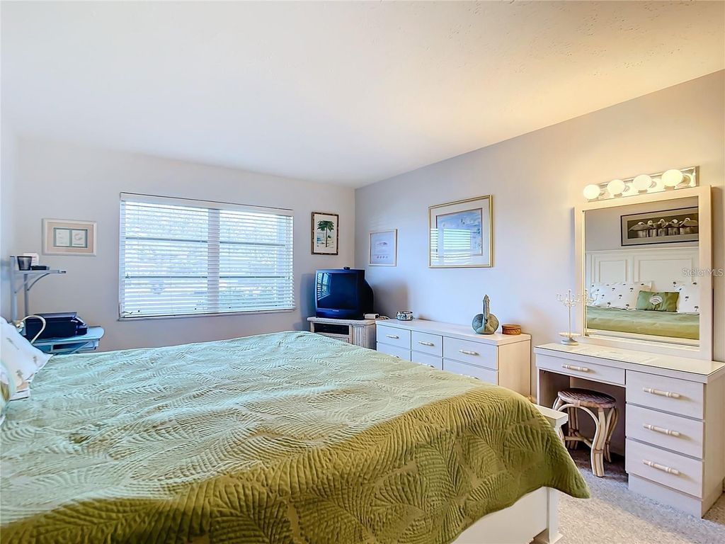 Image 21 of property listing at 200 THE ESPLANADE N A7, Venice, FL 34285