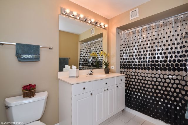 1640 Maple Avenue 1108, Evanston, IL 60201