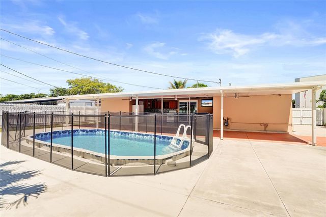 19411 Gulfstream Rd, Cutler Bay, FL 33157