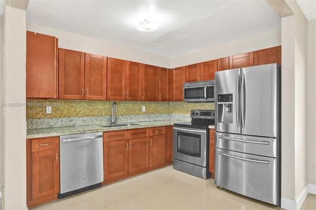 19411 Gulfstream Rd, Cutler Bay, FL 33157