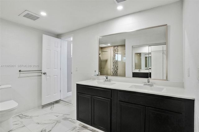 19411 Gulfstream Rd, Cutler Bay, FL 33157