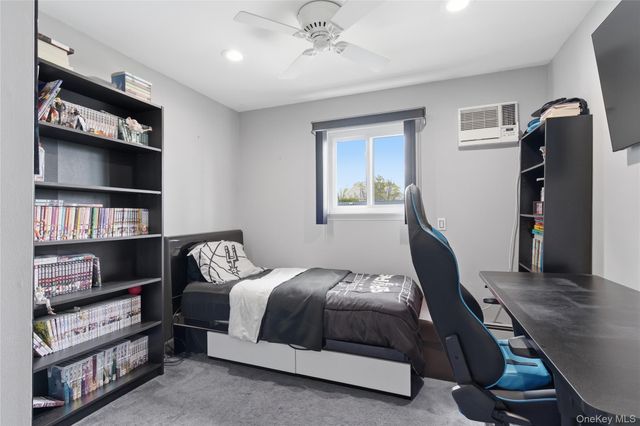 750 Outlook Avenue, West Babylon, NY 11704