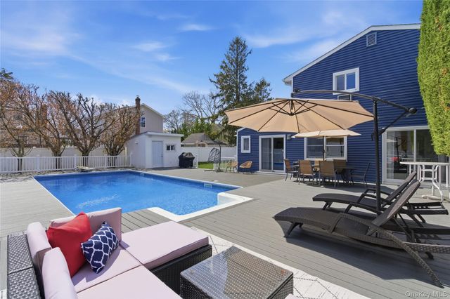 750 Outlook Avenue, West Babylon, NY 11704