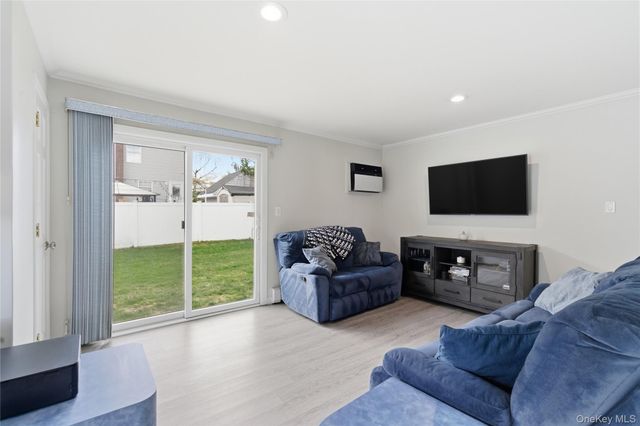 750 Outlook Avenue, West Babylon, NY 11704