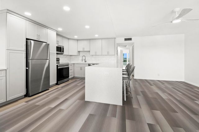 4047 Lincoln C, Boca Raton, FL 33434