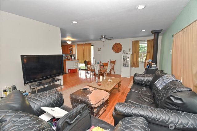 18517 96th Avenue NW, Stanwood, WA 98292