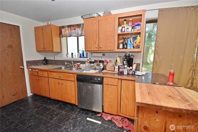18517 96th Avenue NW, Stanwood, WA 98292
